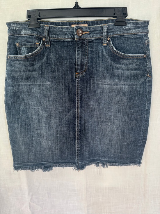 Se7en Soul Dresses & Skirts - Se7en Soul Denim Mini Skirt Raw Hem– Size 31